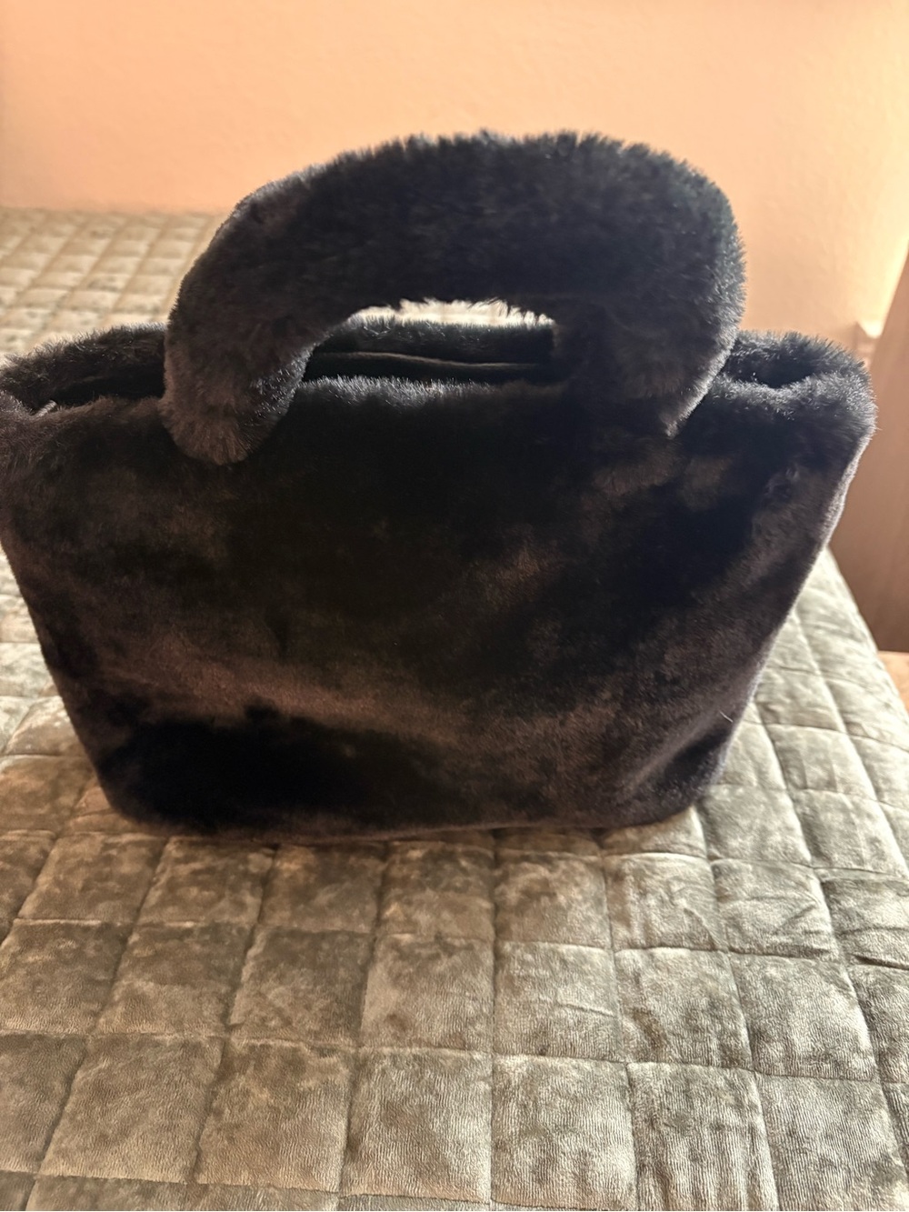 Plush Faux Fur Tote Bag in Black